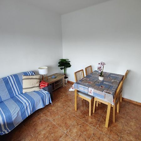Sunny Flat With Balcony And Sea Views Apartment Cambrils Bagian luar foto